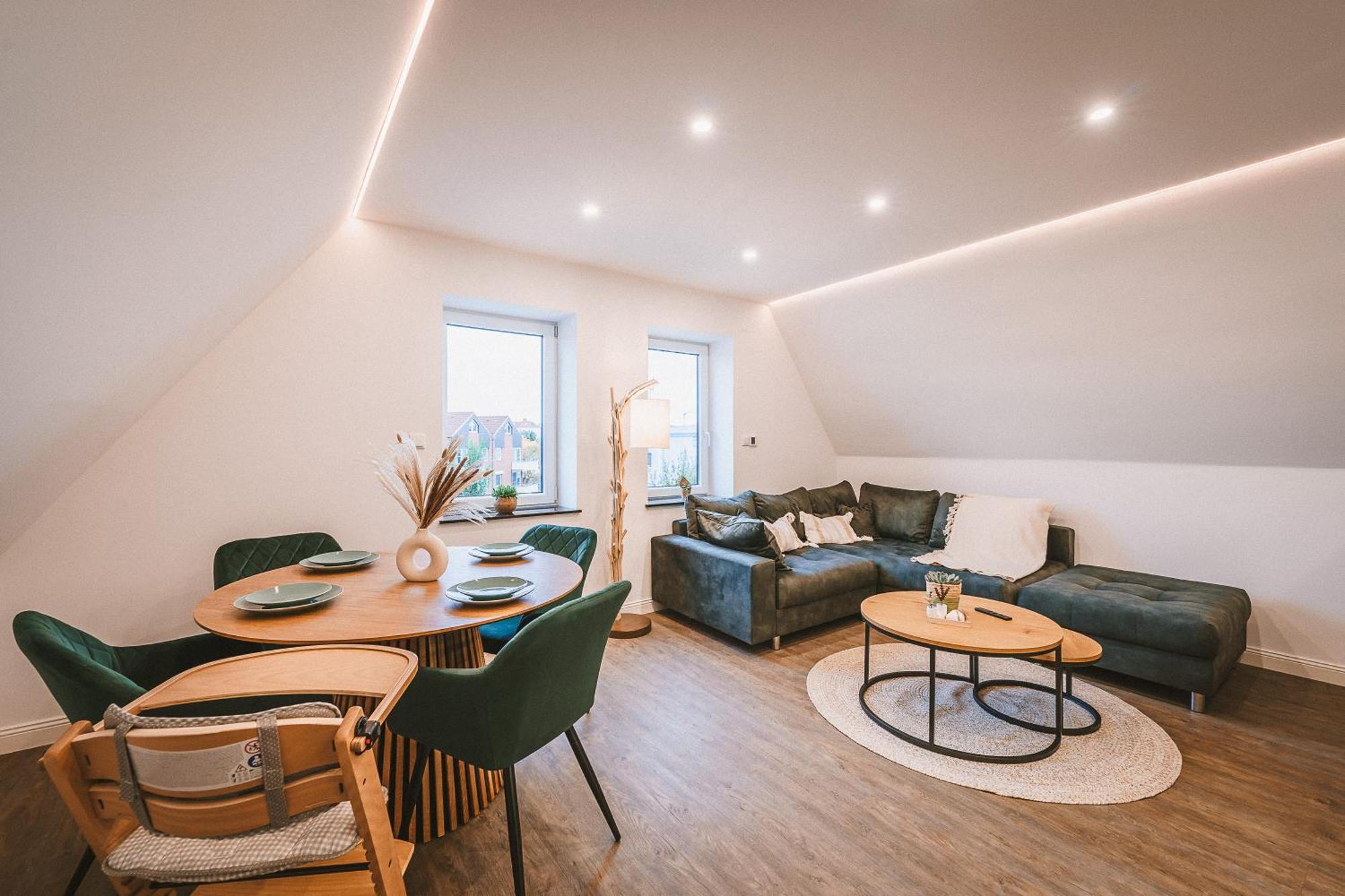Sadebo 1 Bis 16 Gaeste In 3 Apartment Lubeck